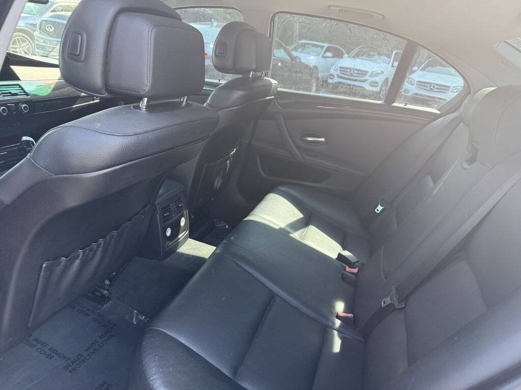 Used 2010 BMW 528i Sedan RWD image 8