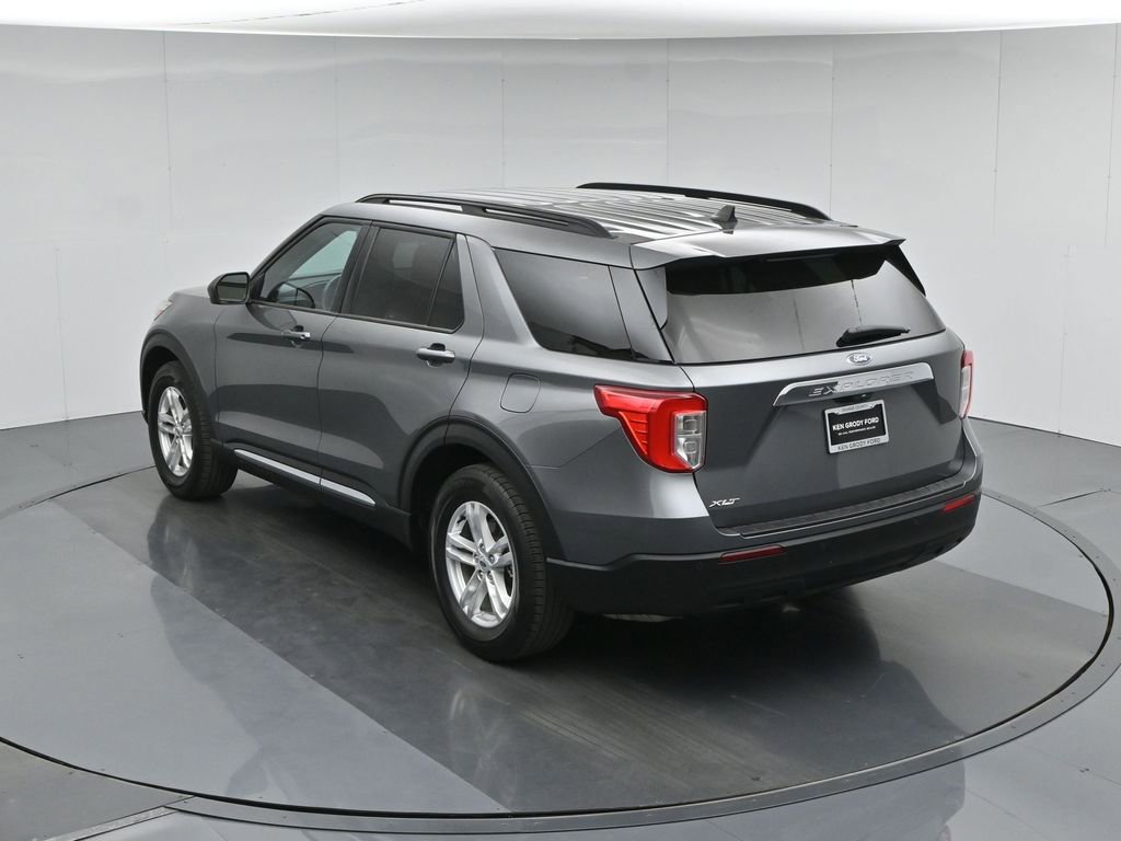 Used 2023 Ford Explorer XLT image 41