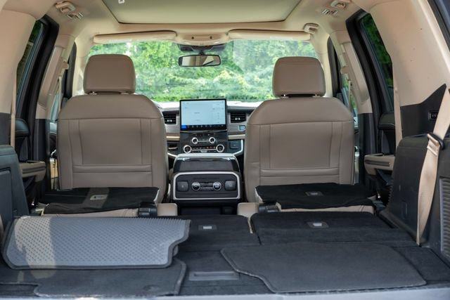 Used 2024 Ford Expedition Limited AWD/4WD image 85