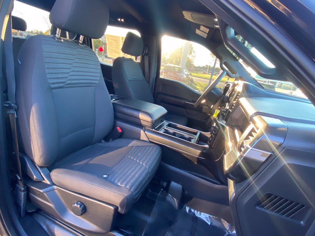 Certified 2022 Ford F150 XL w/ STX Appearance Package AWD/4WD image 39