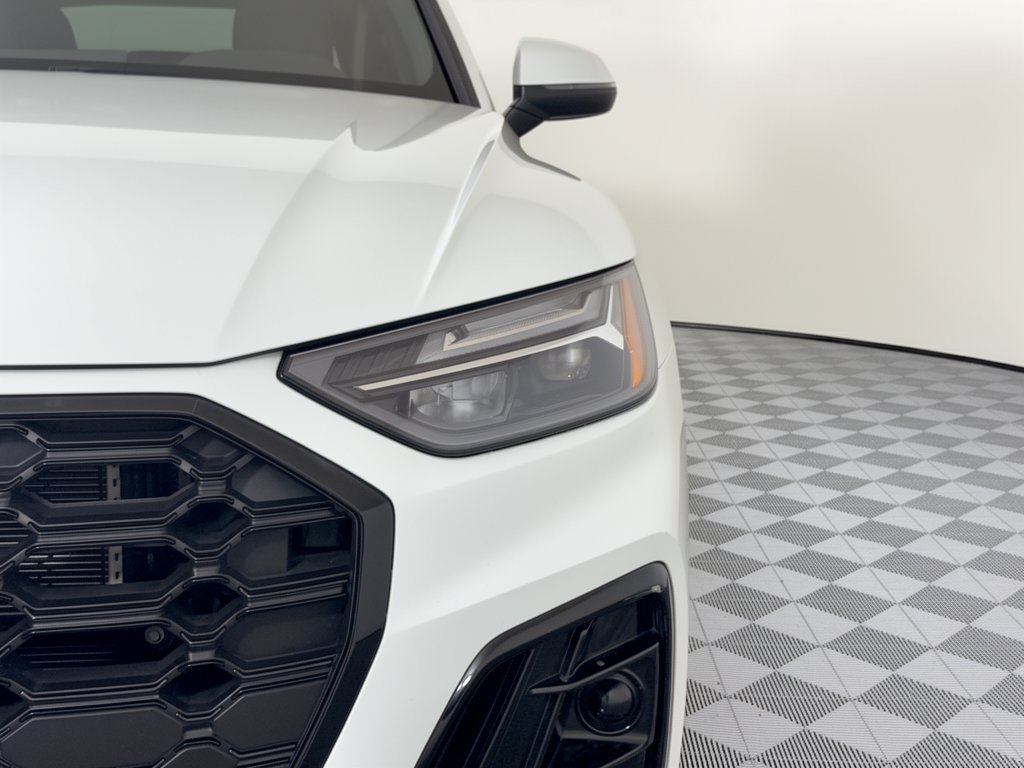 Certified 2024 Audi Q5 e Premium Plus w/ Premium Plus Package AWD/4WD image 12