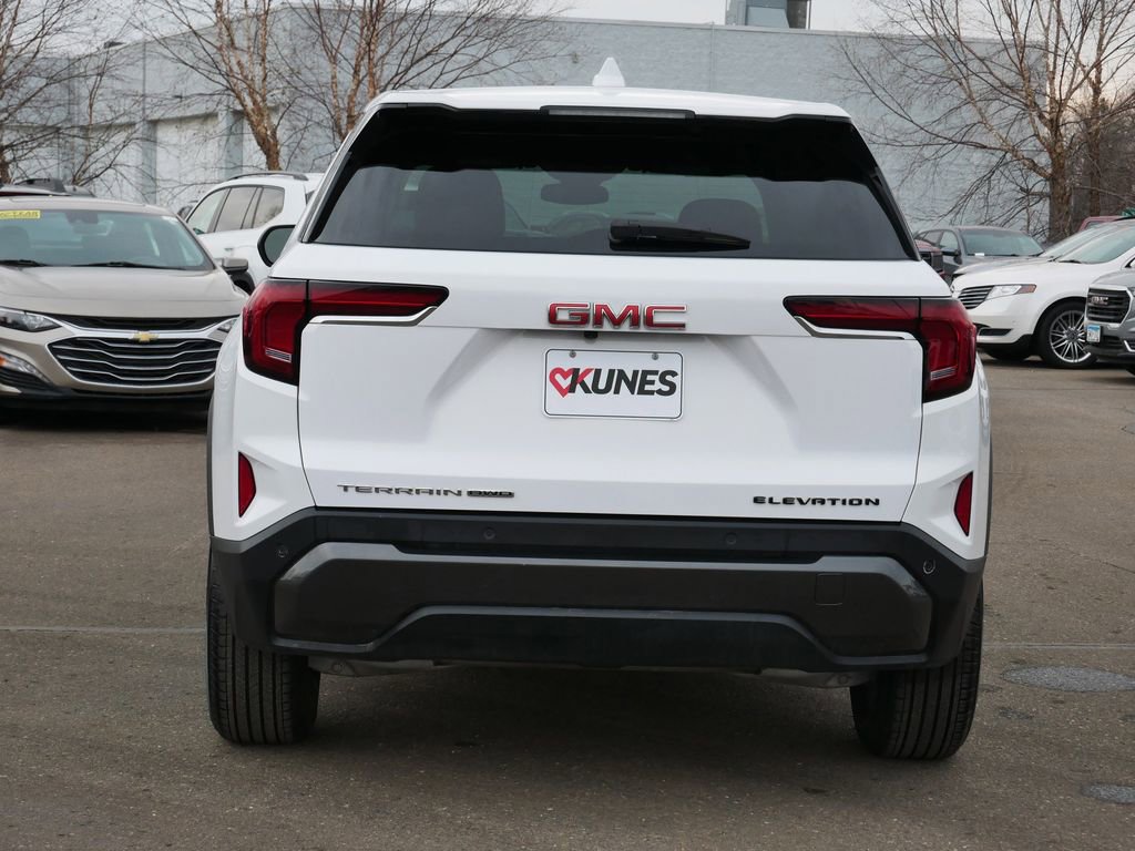 Used 2025 GMC Terrain Elevation image 6