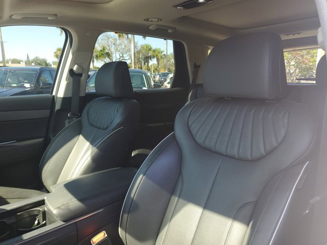 Certified 2024 Hyundai Palisade Limited image 17