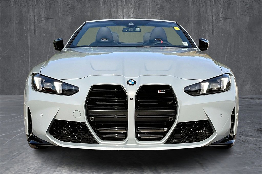Used 2026 BMW M4 xDrive Competition w/ Executive Package image 2