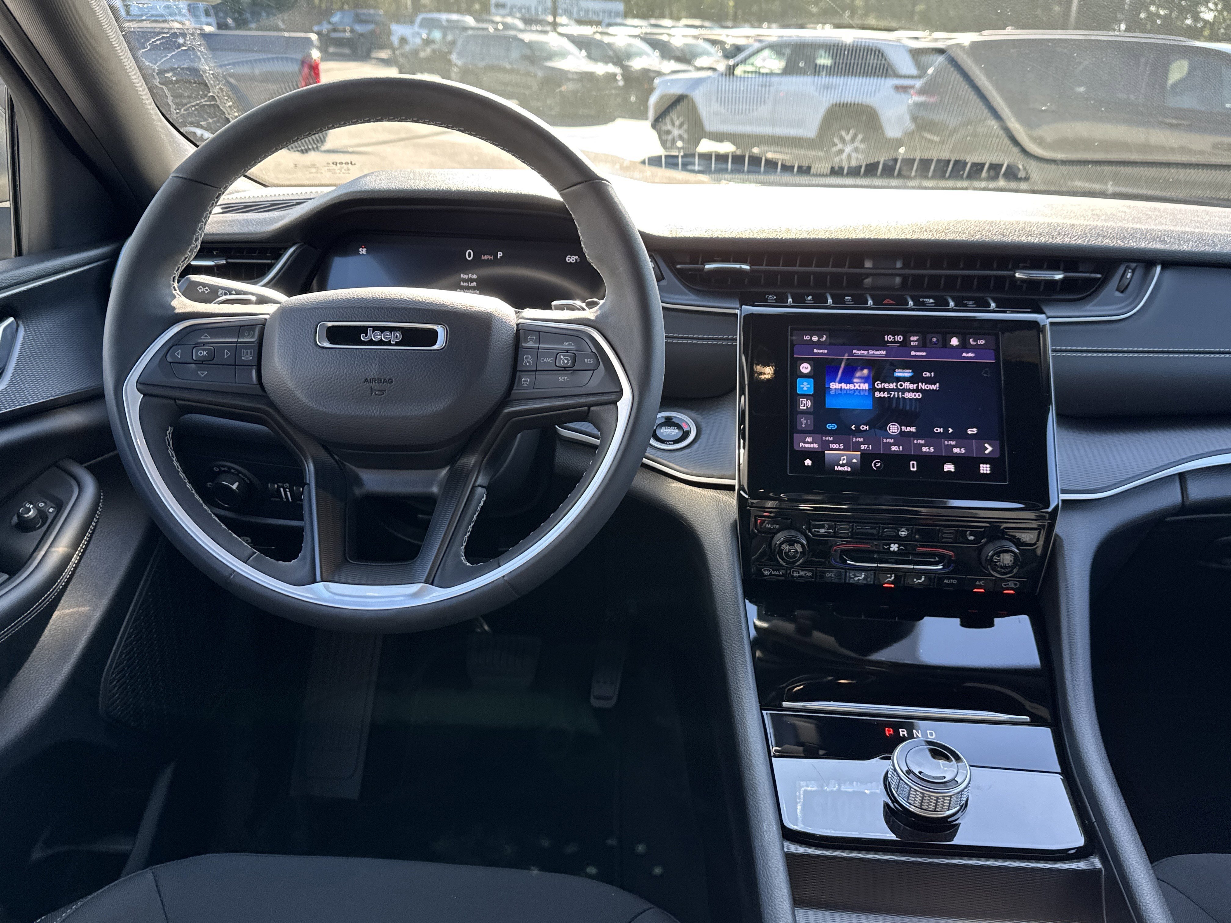 Used 2025 Jeep Grand Cherokee Laredo w/ Luxury Tech Group I image 27