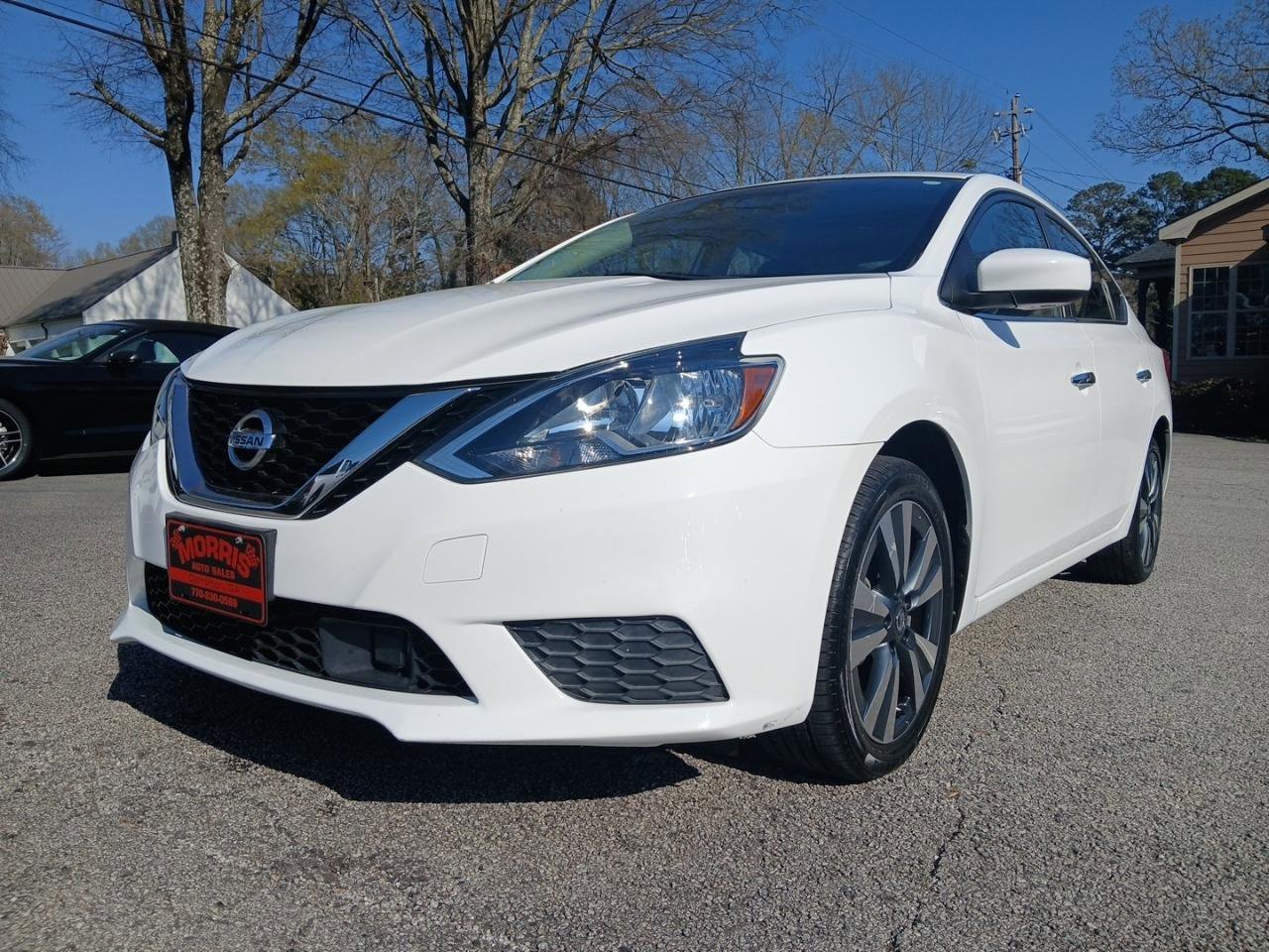 Used 2019 Nissan Sentra SV w/ Special Edition Package FWD image 2