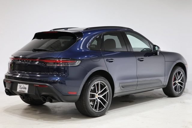 Used 2023 Porsche Macan S w/ Premium Package Plus AWD/4WD image 7