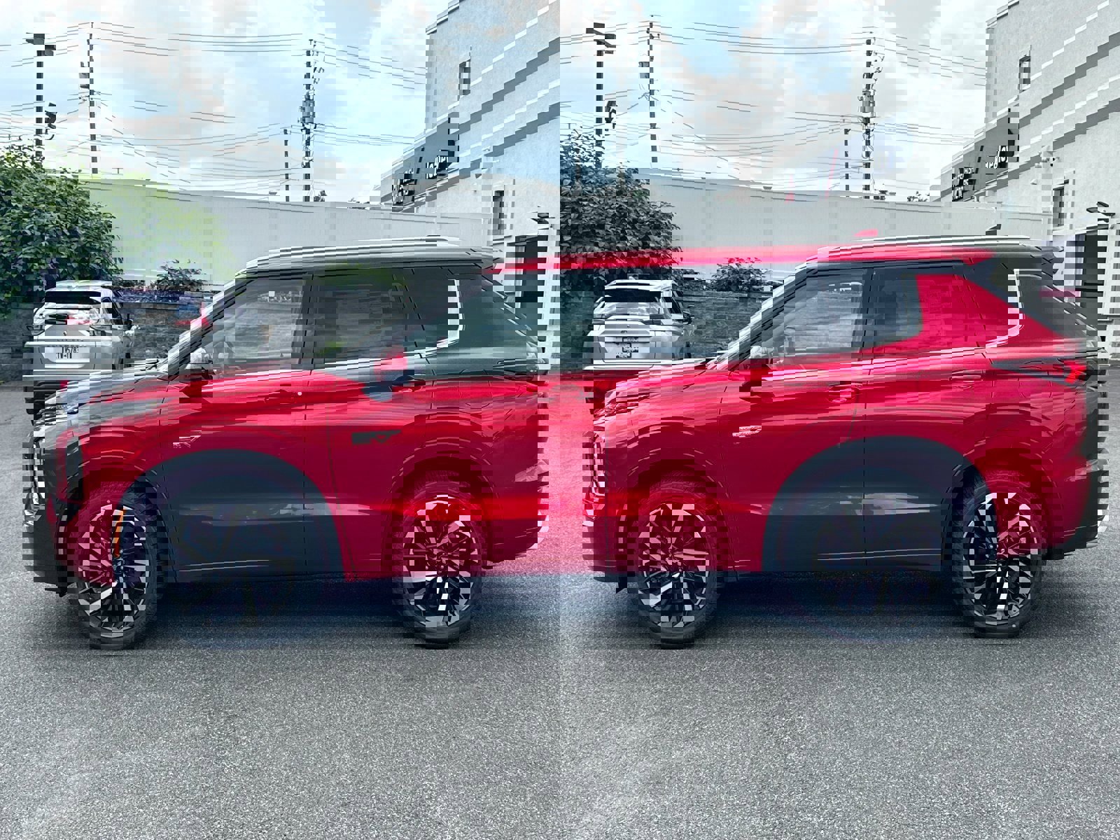 New 2025 Mitsubishi Outlander SEL image 8