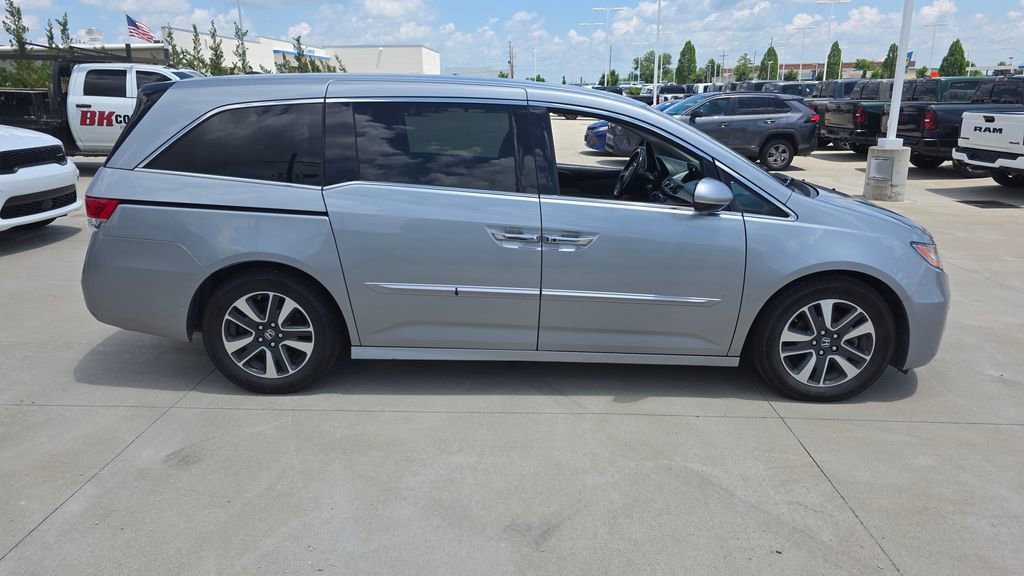 Used 2016 Honda Odyssey Touring Elite image 6