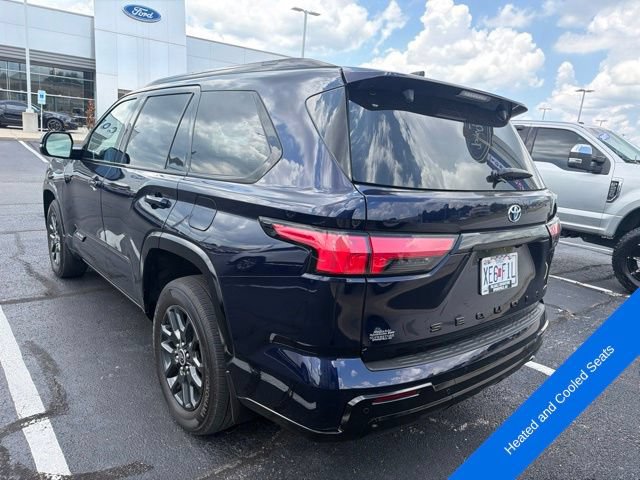 Used 2023 Toyota Sequoia Platinum AWD/4WD image 7