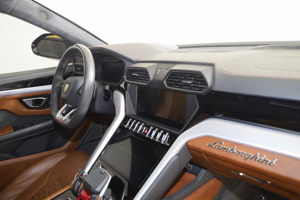Used 2019 Lamborghini Urus image 72