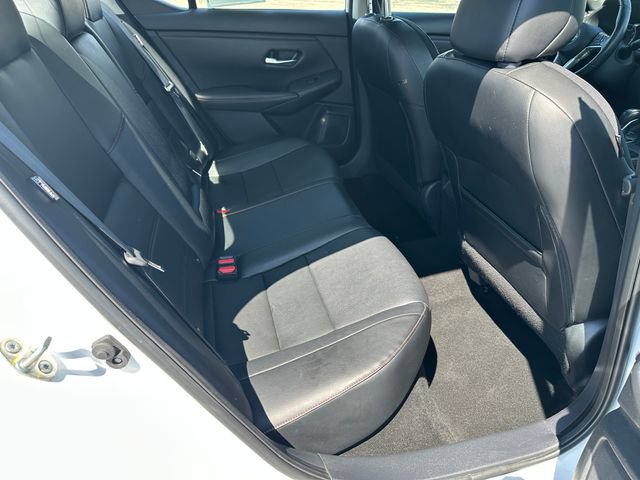 Used 2024 Nissan Sentra SR w/ SR Premium Package FWD image 9