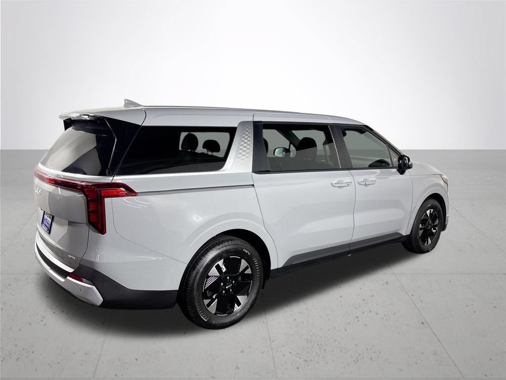 New 2027 Kia Carnival LXS FWD image 6