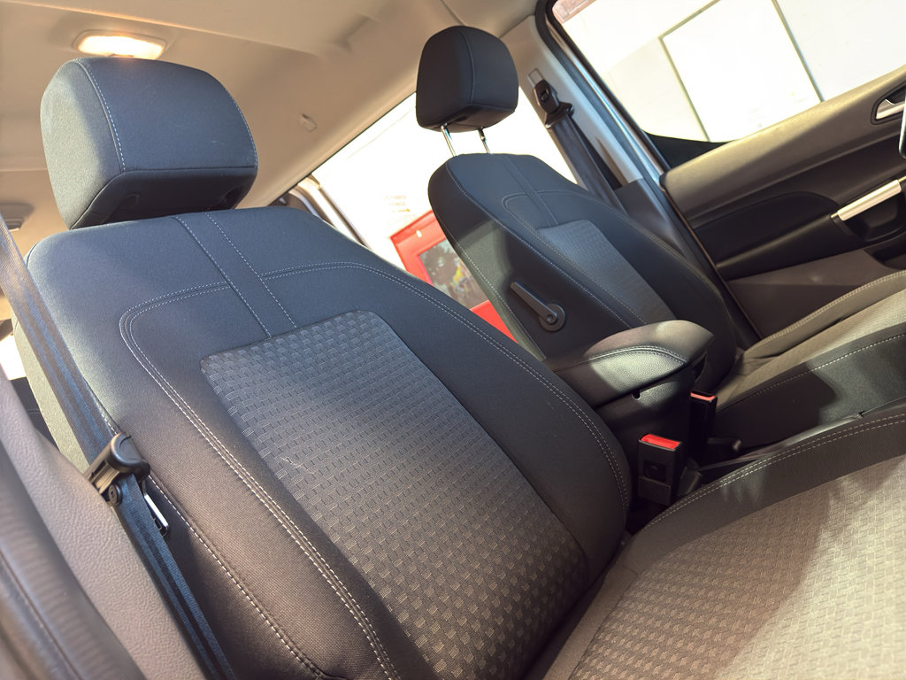 Used 2019 Ford Transit Connect XLT image 21