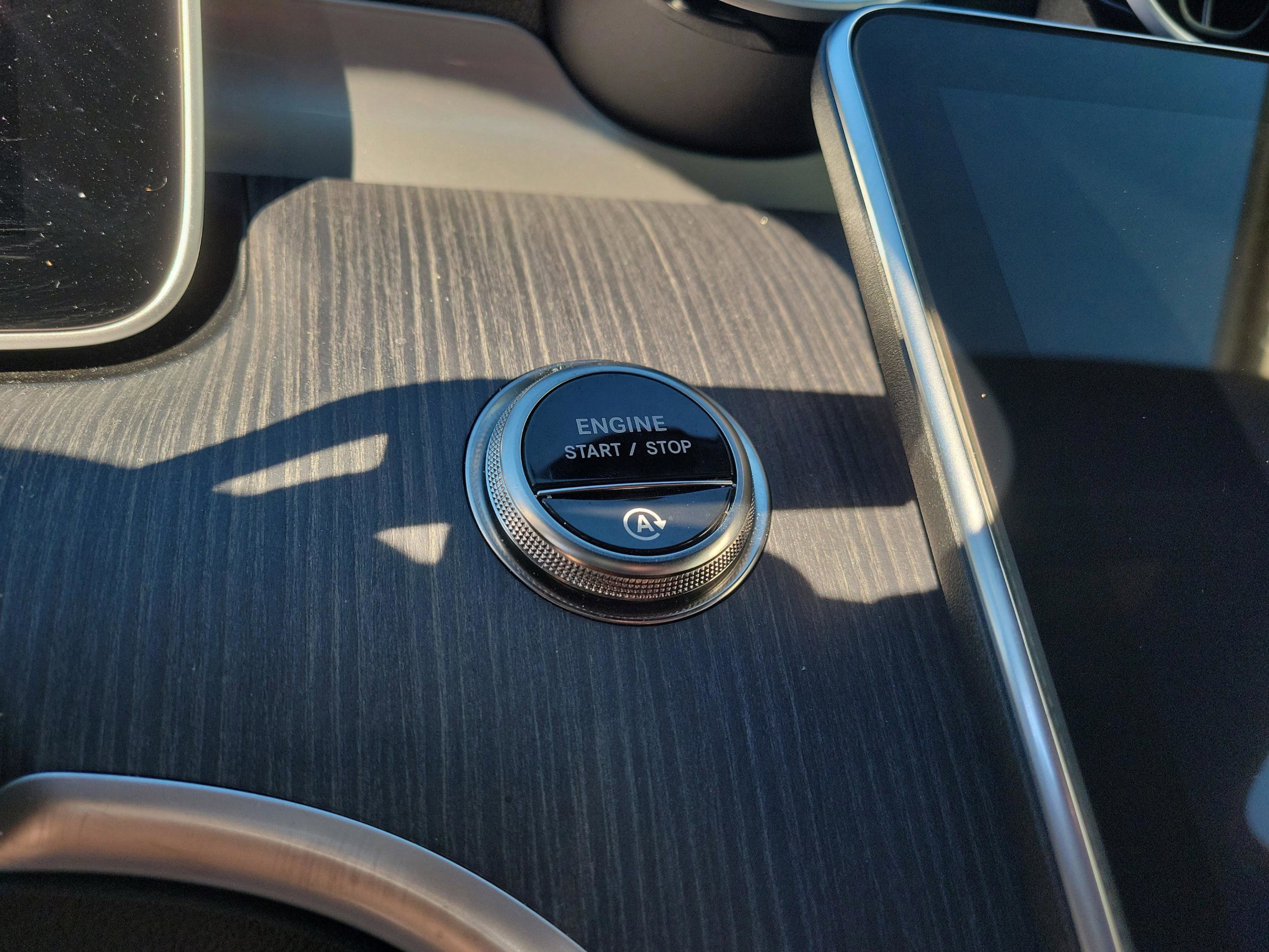 Certified 2025 Mercedes-Benz C 300 Sedan image 12