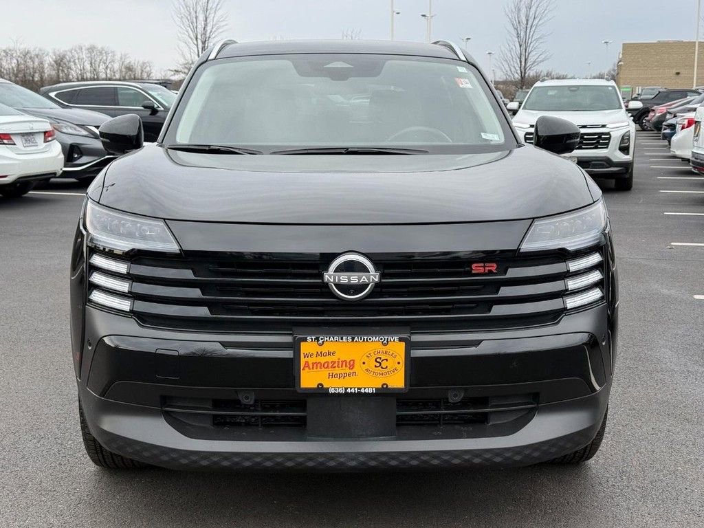 Used 2025 Nissan Kicks SR image 8