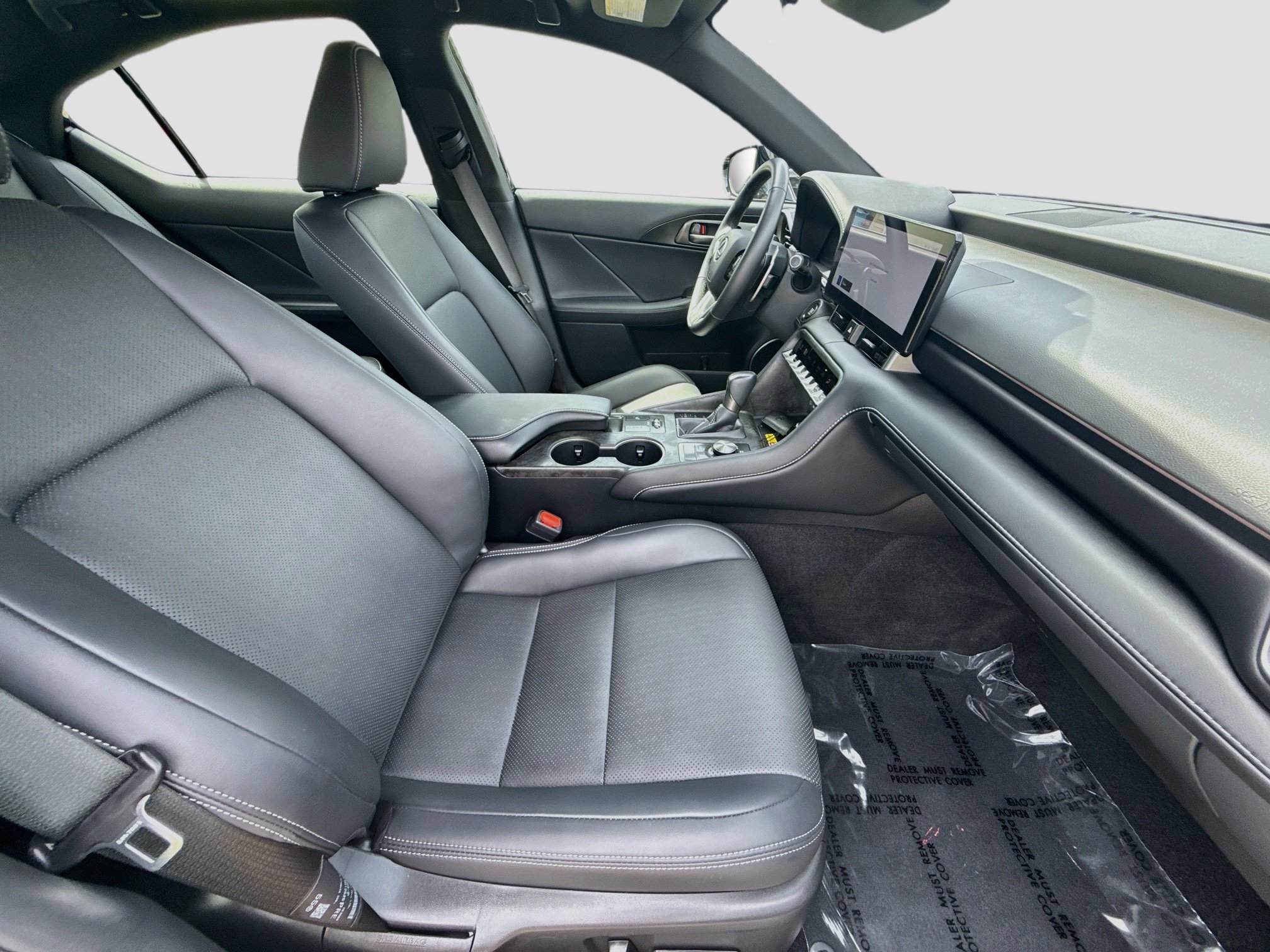 Used 2026 Lexus IS 350 F Sport w/ Accessory Package Z1 RWD image 29