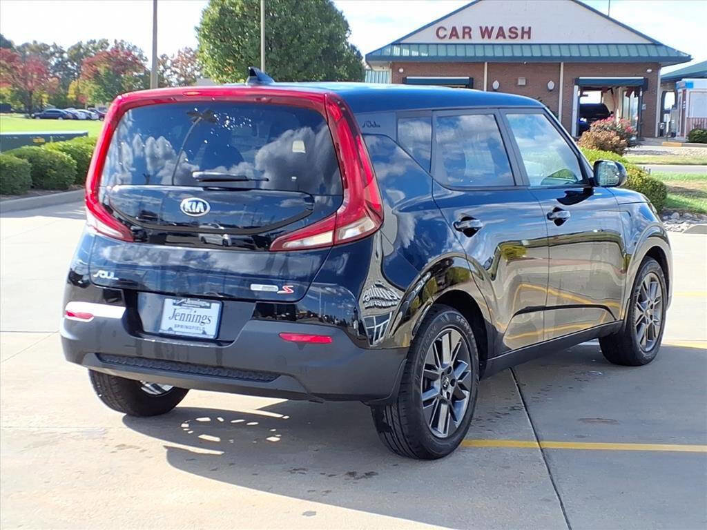 Used 2021 Kia Soul S image 5