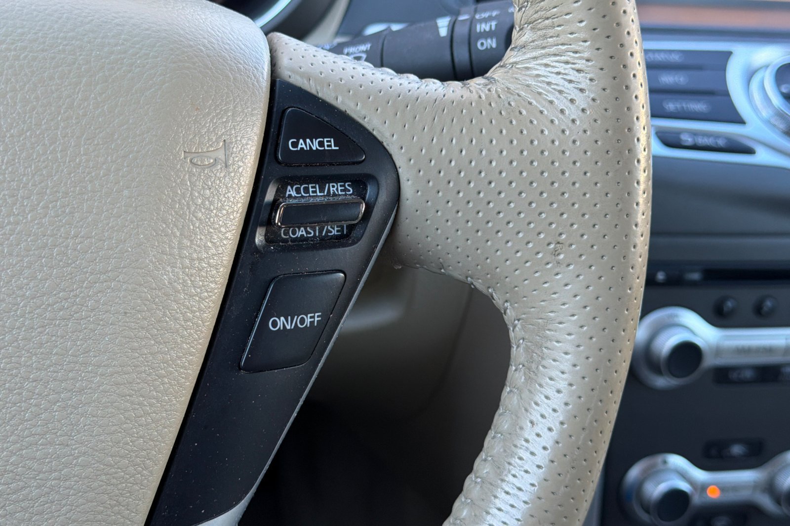 Used 2013 Nissan Murano SV AWD/4WD image 31