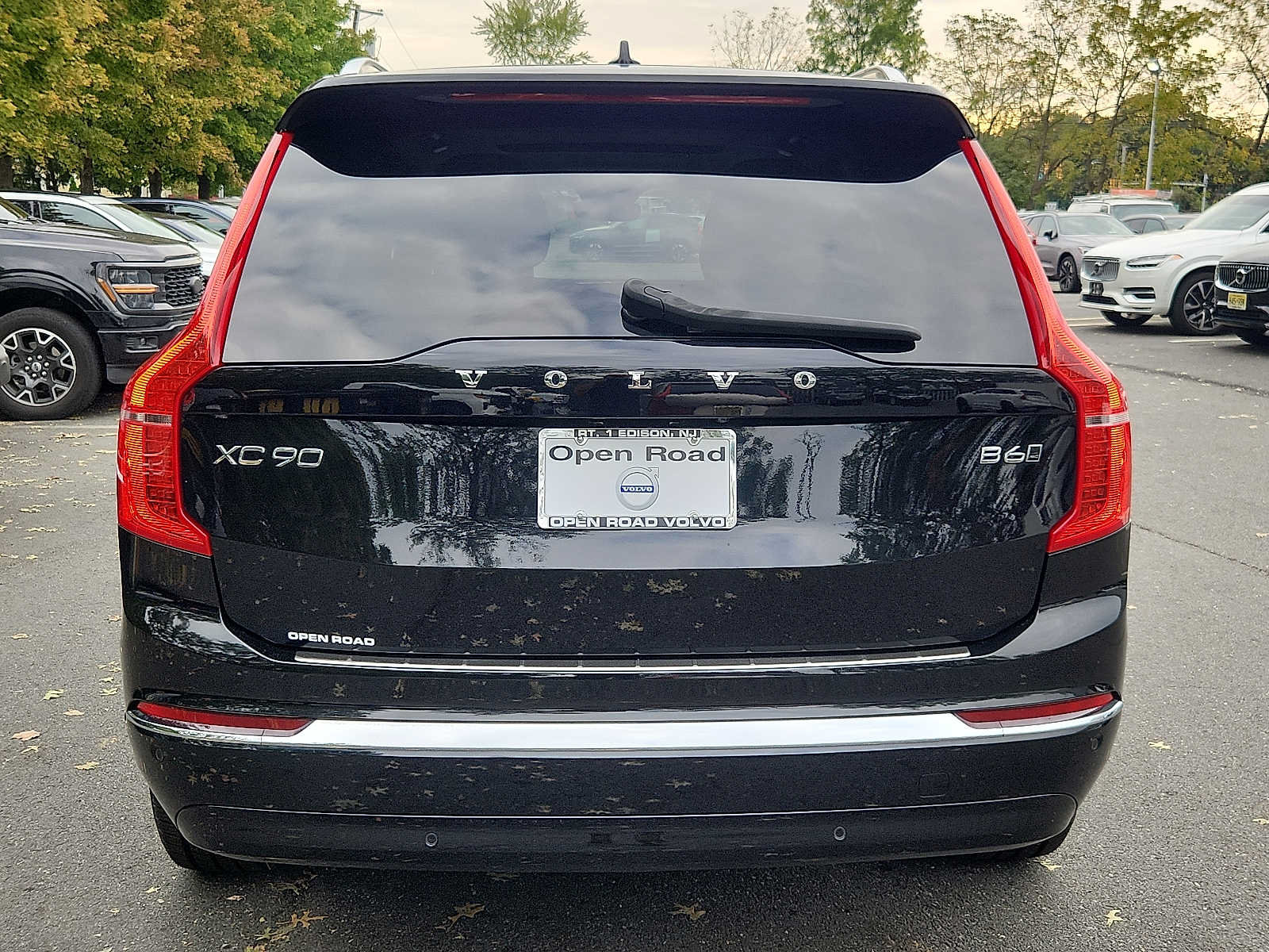 Certified 2024 Volvo XC90 B6 Plus w/ Protection Package Premier AWD/4WD image 5
