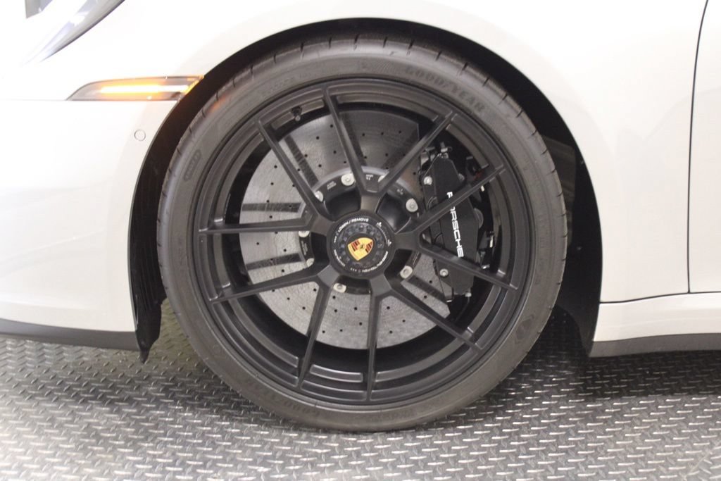 Certified 2026 Porsche 911 Carrera GTS RWD image 15