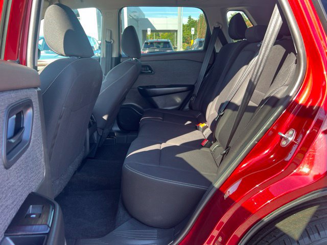 Used 2023 Nissan Rogue S AWD/4WD image 23
