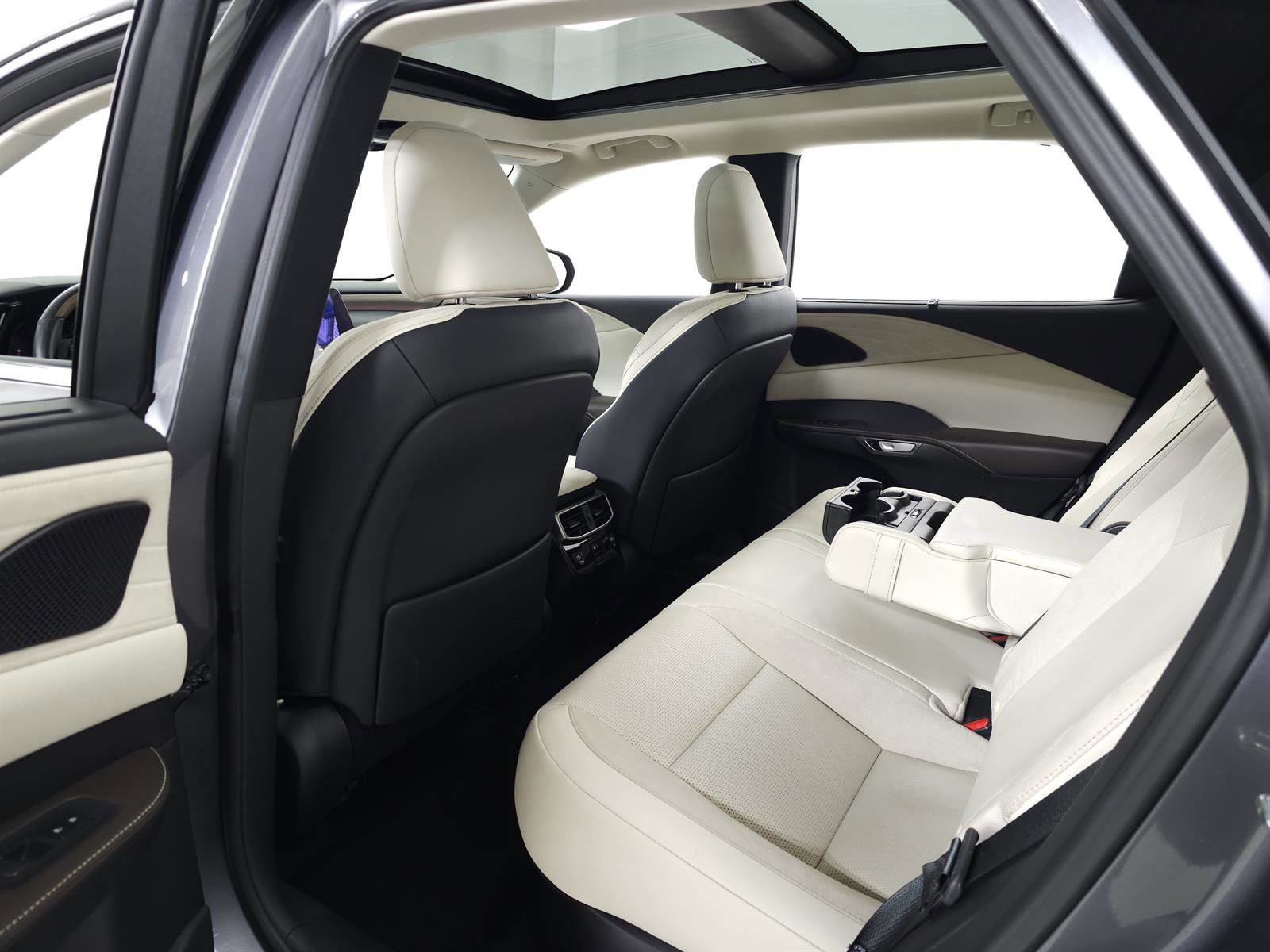 Certified 2023 Lexus RX 350 w/ Accessory Package (Z1) image 33