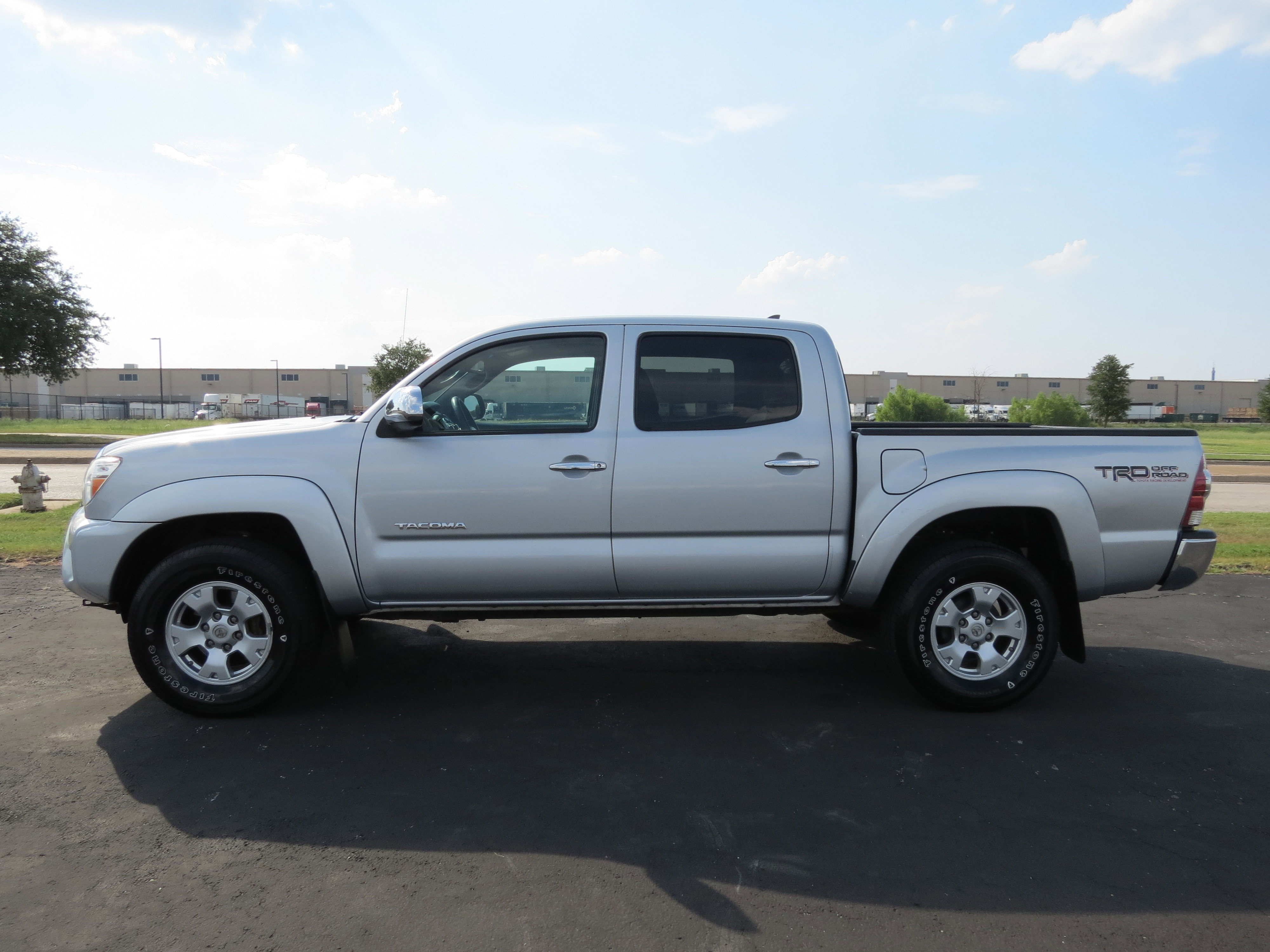 Used 2012 Toyota Tacoma PreRunner w/ TRD Off-Road Pkg RWD image 3