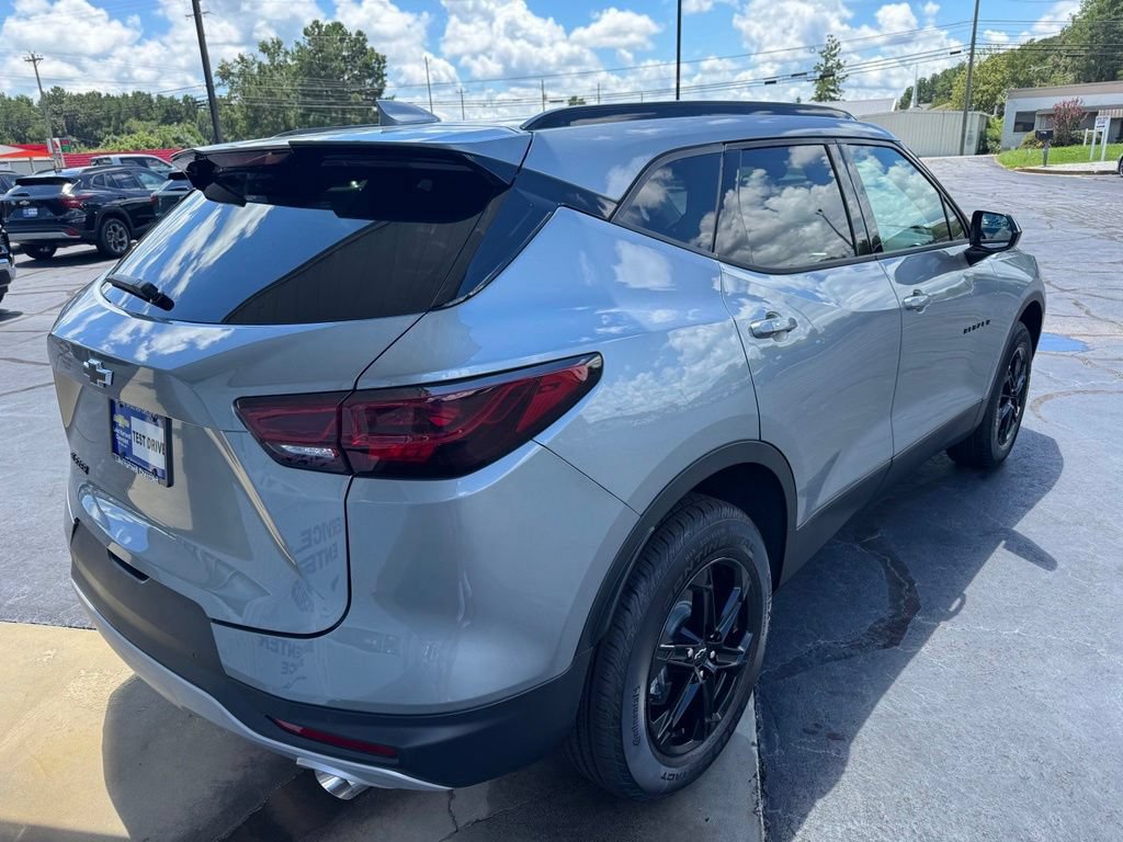 New 2026 Chevrolet Blazer LT w/ Midnight/Sport Edition FWD image 24
