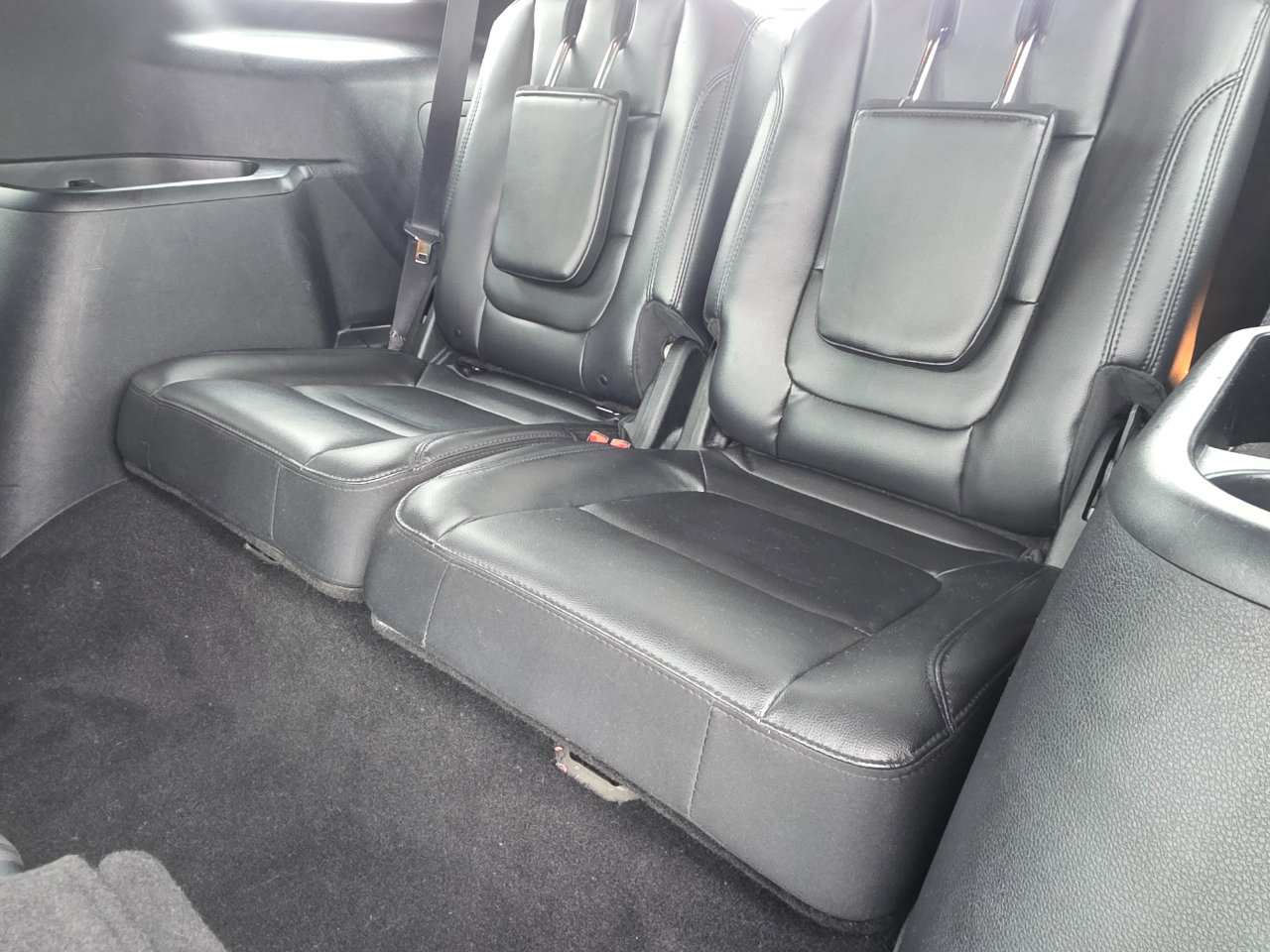 Used 2019 Ford Explorer XLT w/ Equipment Group 202A image 15