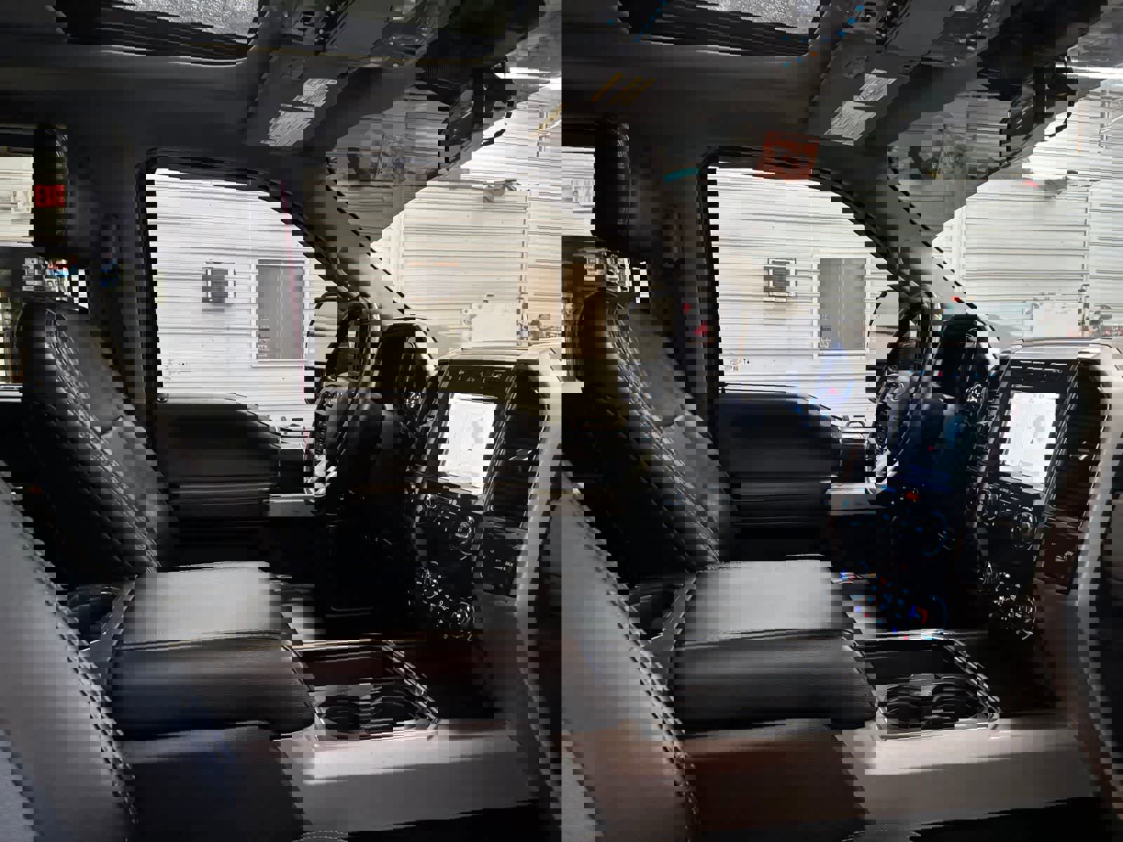 Used 2020 Ford F250 Lariat w/ Lariat Ultimate Package image 26