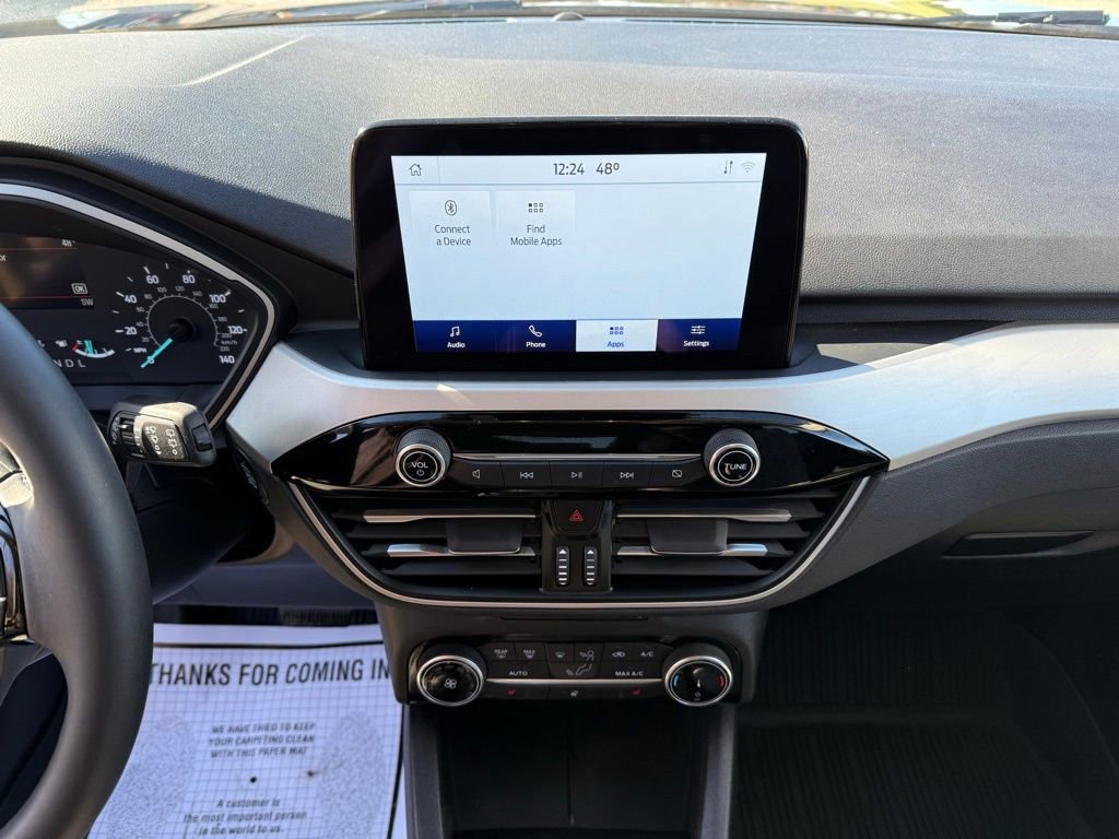 Used 2022 Ford Escape SE w/ Cold Weather Package image 3