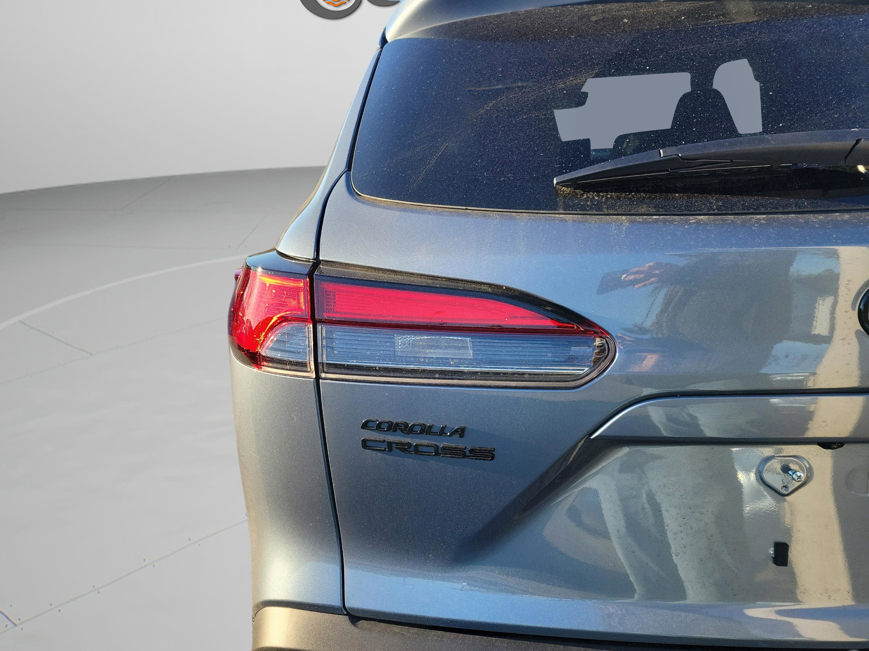 Used 2026 Toyota Corolla Cross XSE image 13