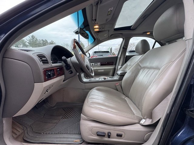 Used 2004 Lincoln LS image 9