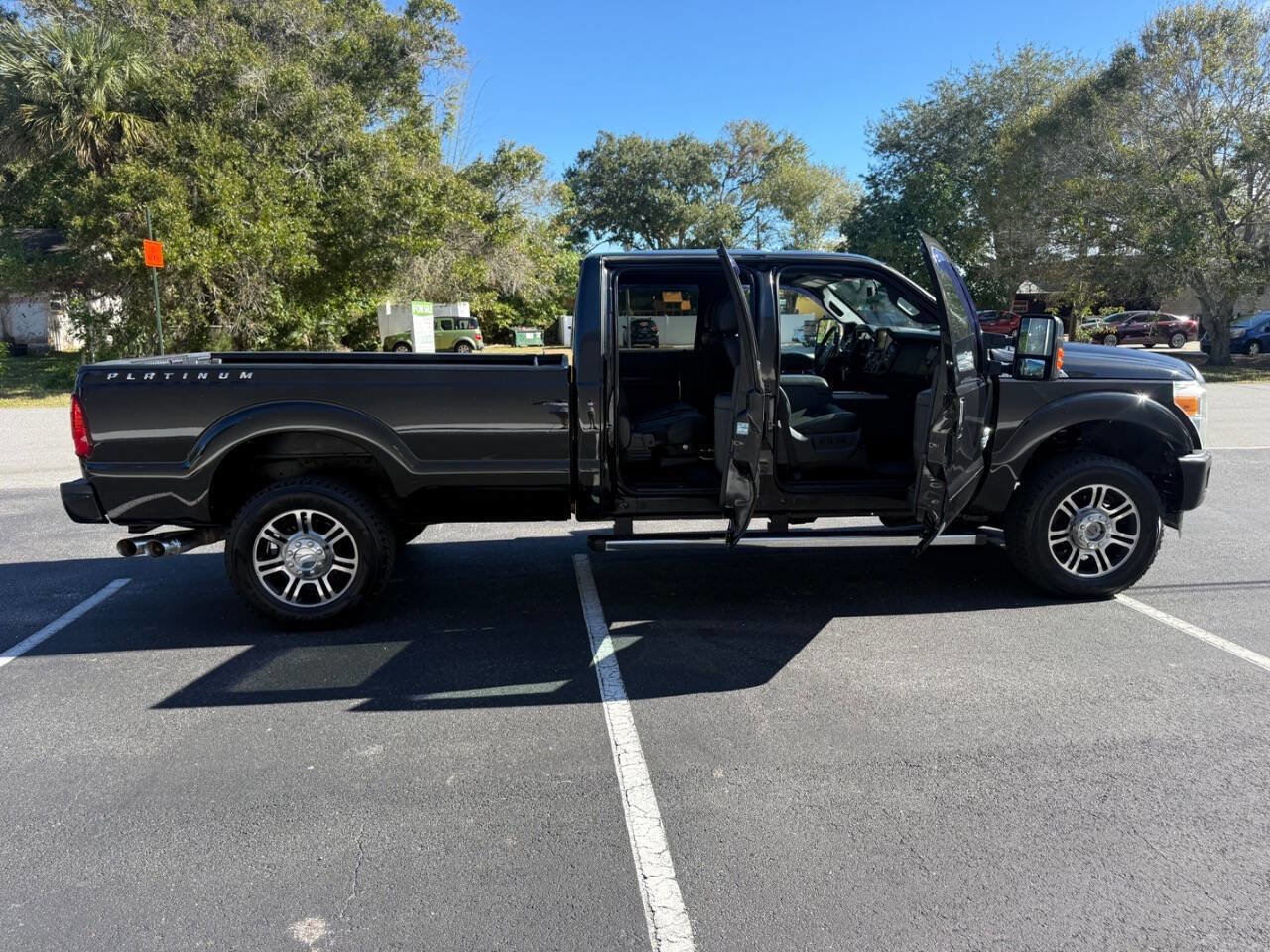 Used 2014 Ford F350 Platinum AWD/4WD image 82