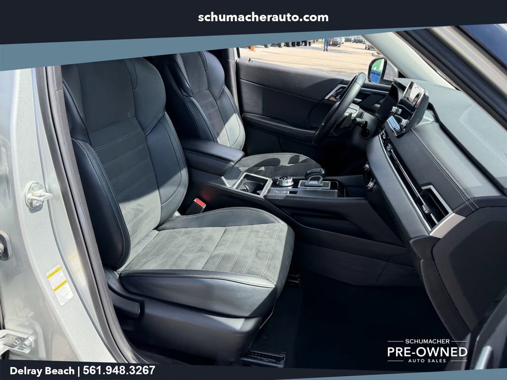 Used 2024 Mitsubishi Outlander FWD image 18