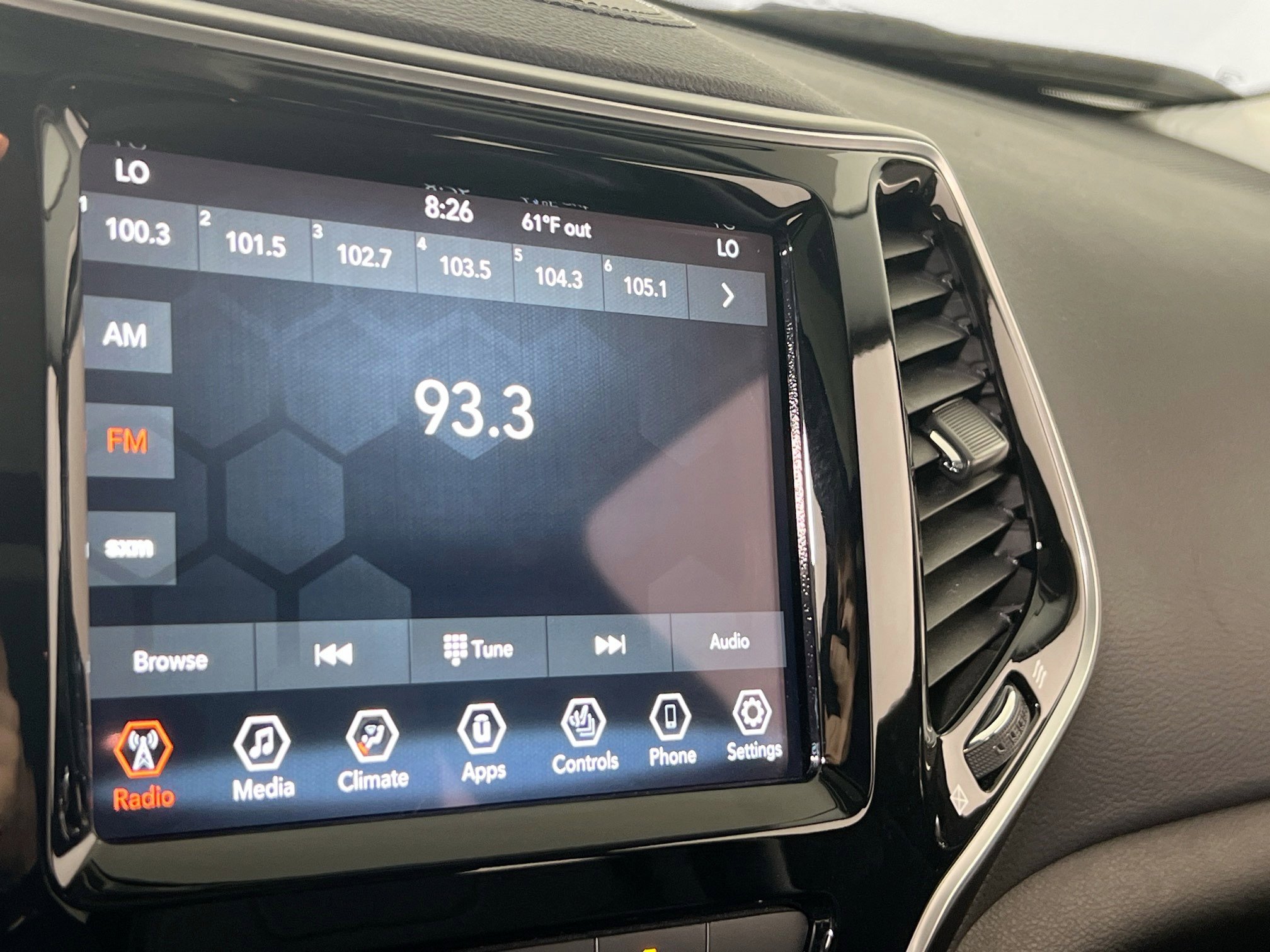 Used 2022 Jeep Cherokee Limited image 14