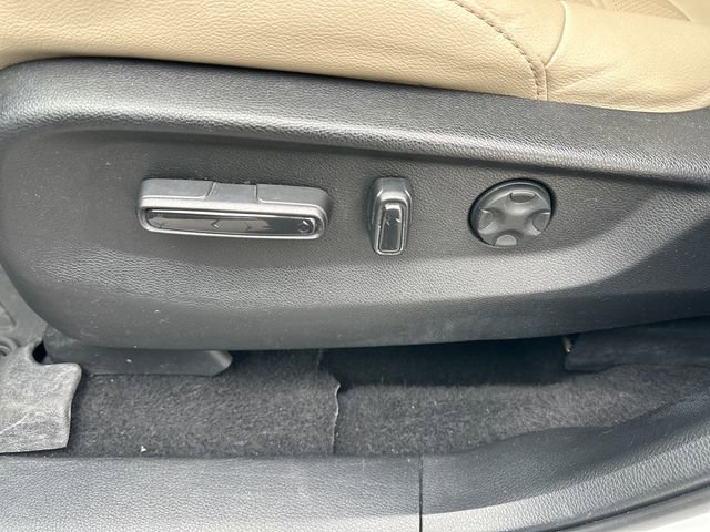 Used 2022 Honda CR-V Touring image 16