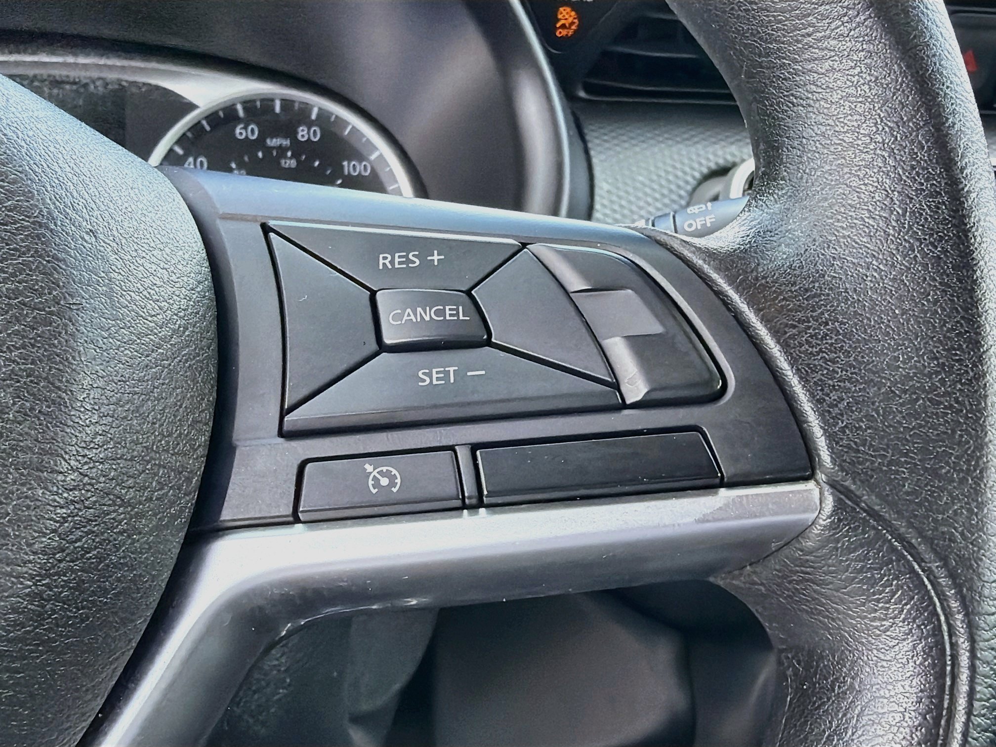 Used 2021 Nissan Kicks S FWD image 35