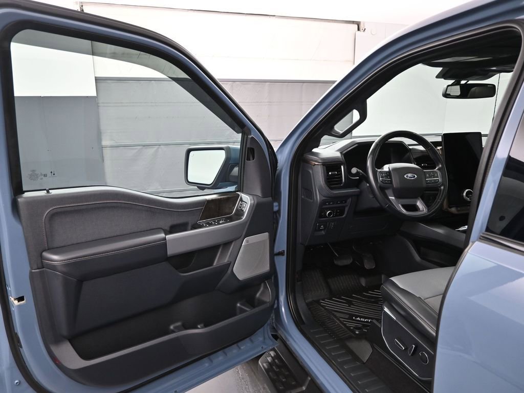 Used 2023 Ford F150 Lightning Lariat w/ Equipment Group 511A High image 9