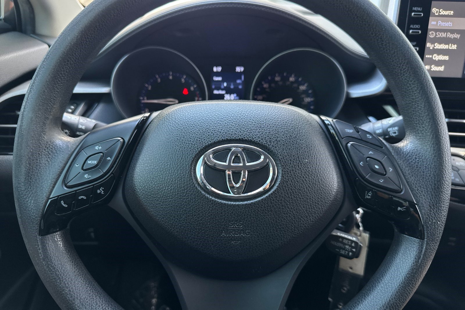 Used 2021 Toyota C-HR LE image 15