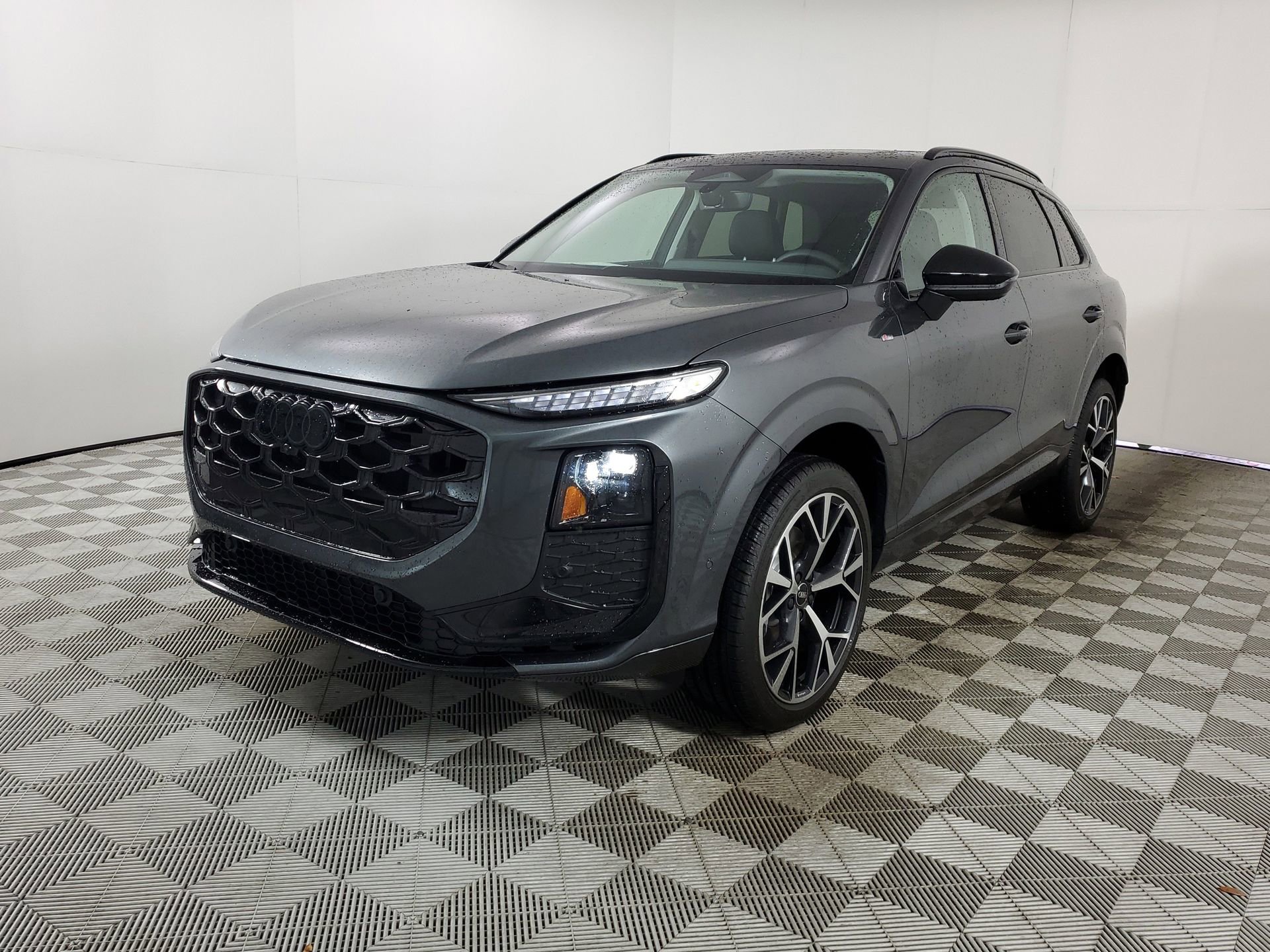 New 2026 Audi Q3 quattro 2.0T image 4