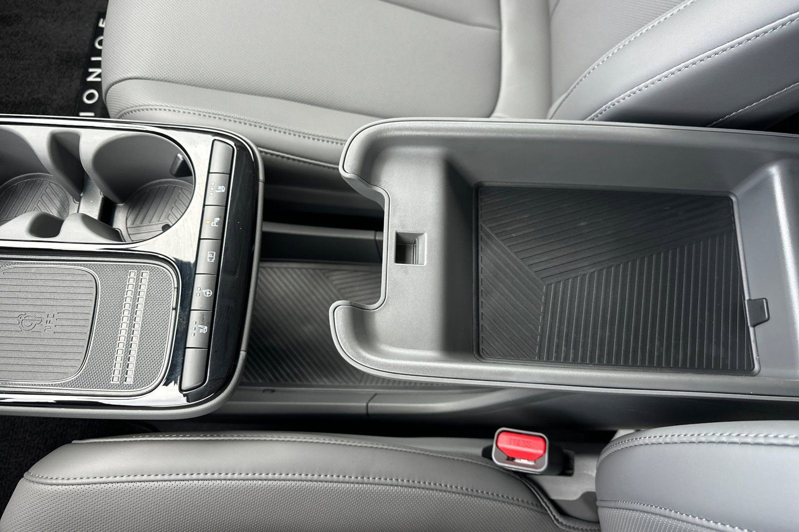 Used 2025 Hyundai Ioniq 5 SEL image 33