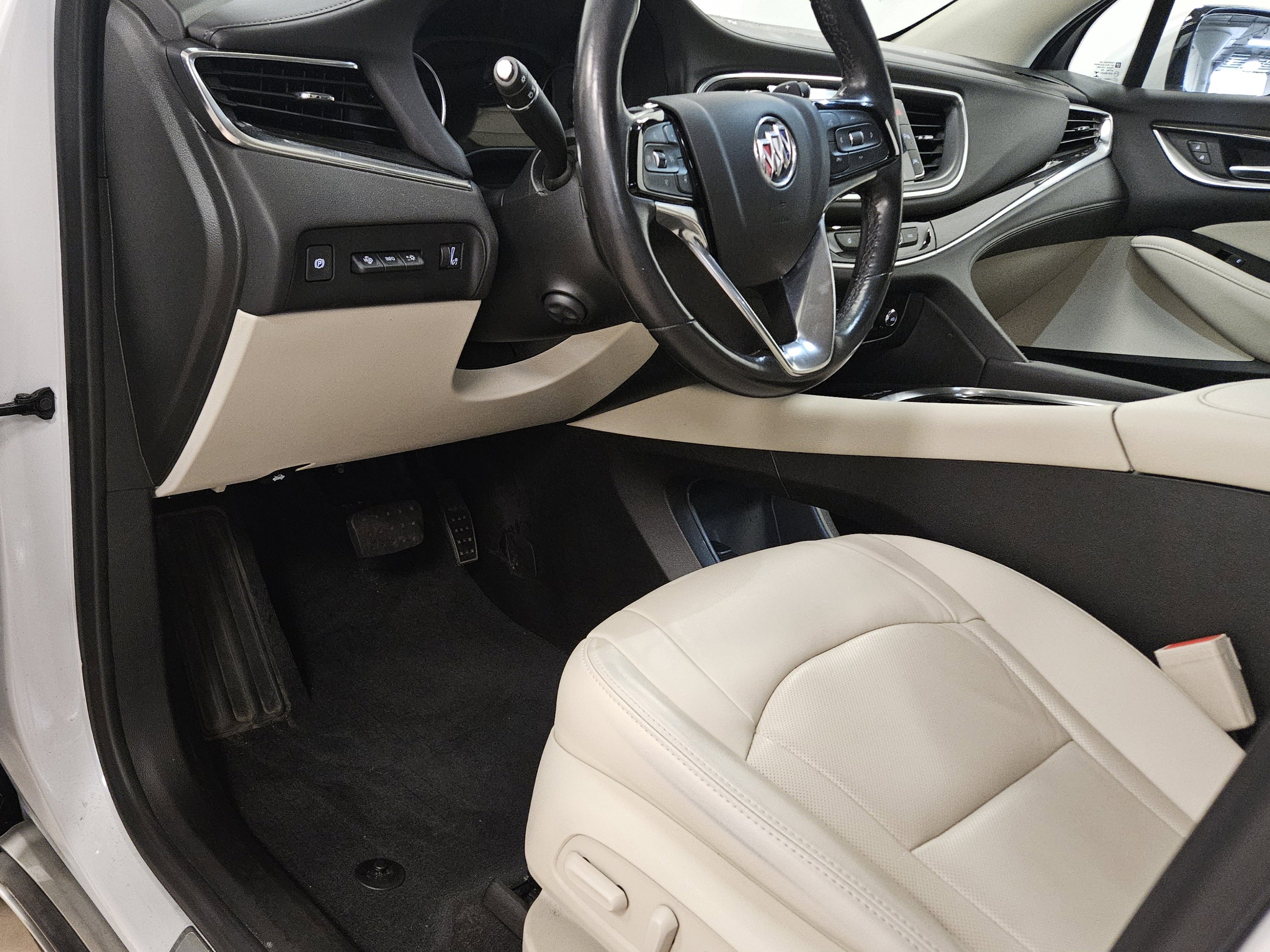 Used 2022 Buick Enclave Premium w/ Experience Buick Package image 45