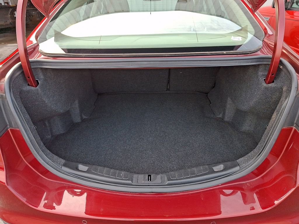 Certified 2017 Ford Fusion SE w/ Fusion SE Technology Package image 29