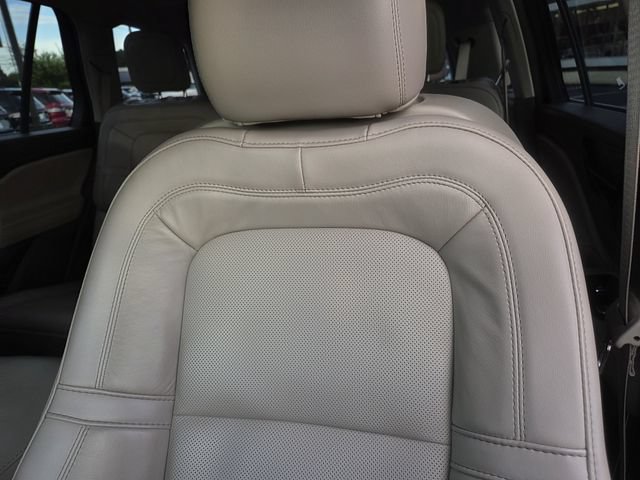 Certified 2023 Lincoln Aviator Reserve w/ Elements Package Plus RWD image 16