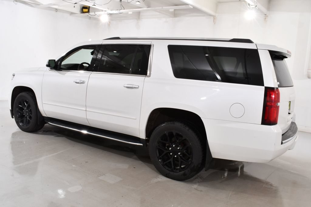 Used 2018 Chevrolet Suburban Premier AWD/4WD image 15