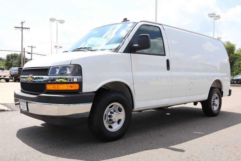 New 2025 Chevrolet Express 2500 w/ Driver Convenience Package image 5