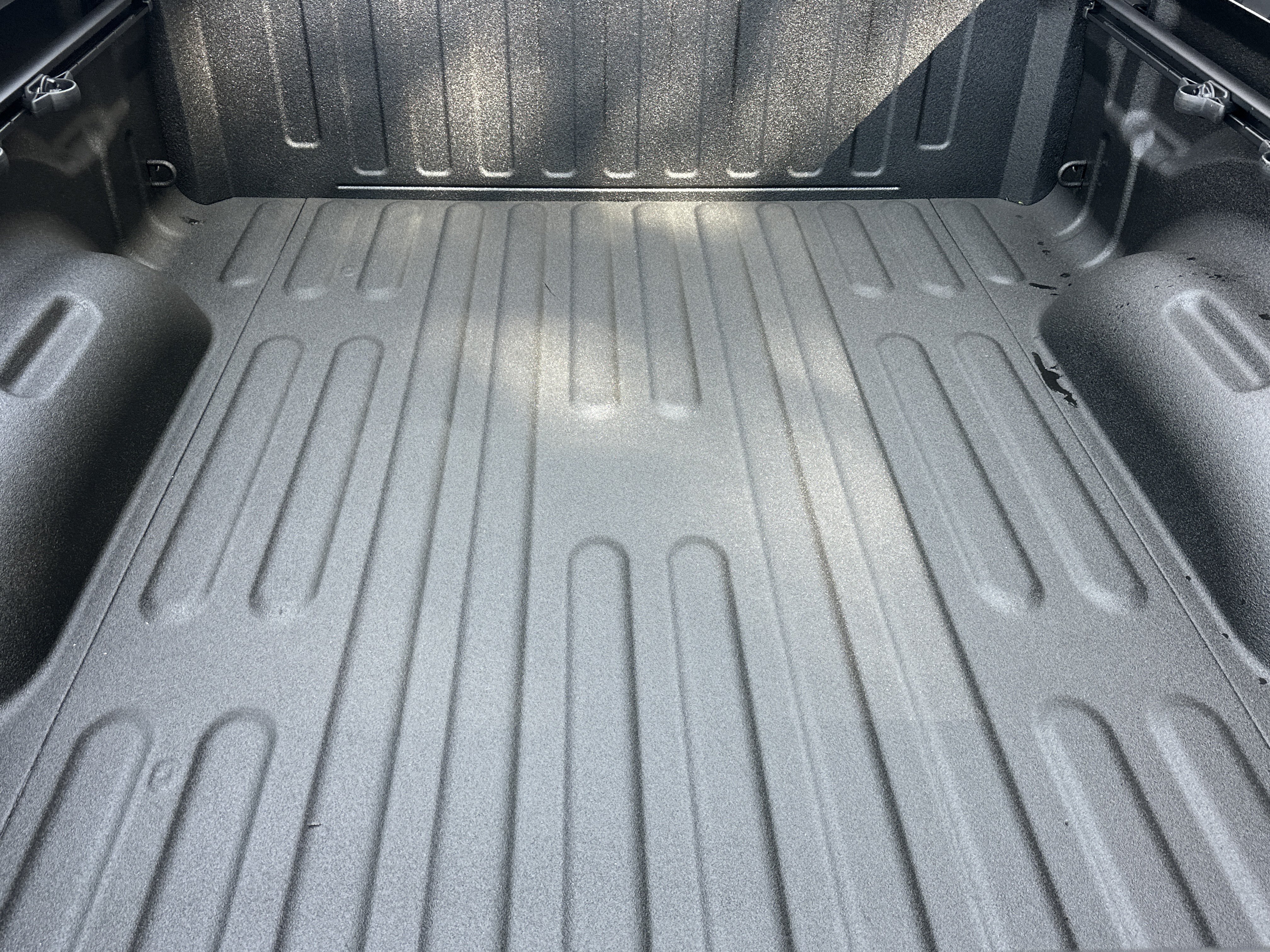New 2027 RAM 1500 Laramie AWD/4WD image 22