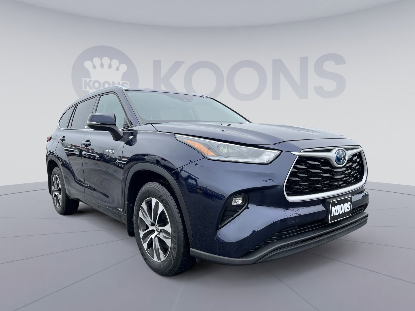 Used 2021 Toyota Highlander XLE image 10